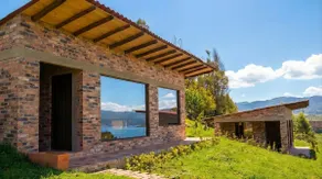 Romantic Cabin with Jacuzzi and Lake View - Image 2