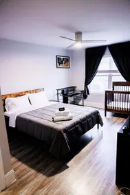 Family-Friendly 3-Bedroom Townhome |Your Home Away - Image 4
