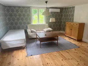 Cottage near Kalmar with large yard - Image 3