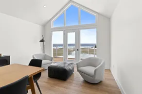 Foley’s Harbour House - Image 2