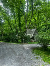 The Craft House - A Historical Log Cabin - Image 5