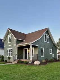 Charming Newly Renovated House | HOT TUB - Image 5