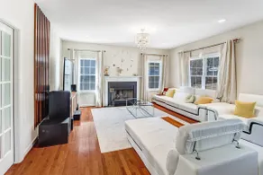 5 Bedroom Comfort Retreat Near DC - Image 2
