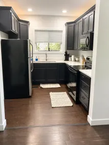 Renovated 2BR | Pets, Parking & Workspace - Image 2