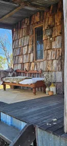 The Squatter, a romantic getaway - Image 4