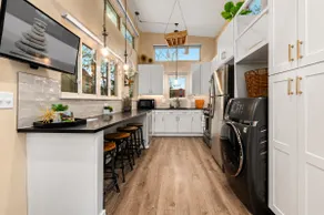 The Amp House | #1 Tiny House in America - Image 5