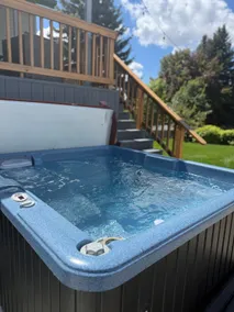 •Silverwood• •Lake fun• •Hot Tub• •Clean!• - Image 2