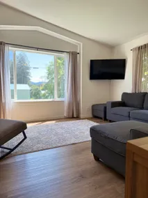 •Silverwood• •Lake fun• •Hot Tub• •Clean!• - Image 4
