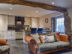 Honeysuckle Cottage - Image 2