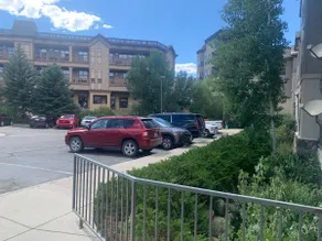 Super location & value 3 bed Condo near Vail/BC - Image 4