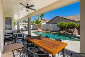 Sleeps 10 | Mins to DT Chandler/Gilbert | Pool - Image 2