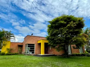 Finca Corocoro, full house. Close to parks. - Image 2