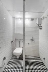 Liza Spacious 1BHK @ Bandra West Off Linking Road - Image 4
