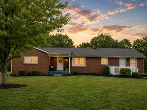 Country Cottage with Pool Table! - Image 2