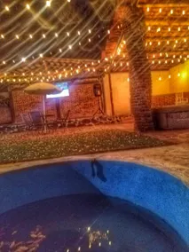 Cabin with fireplace and Jacuzzi - Image 3