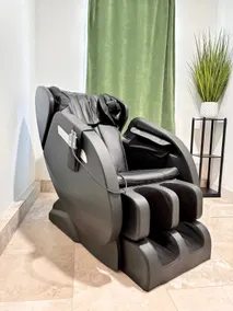 Private room with separate entrance. - Image 2