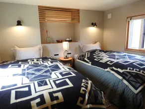 The Lake Side Inn - Image 3