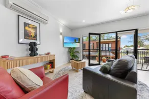 Modern CBD Hideaway - 2 mins to Bendigo Hospital - Image 2
