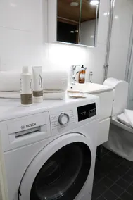 Henniina V Packing Room I | Sauna & Free Parking - Image 4