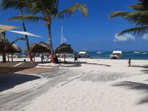 Luxury and Comfort Steps from the Beach - Image 3