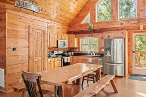 River Lodge-Hot tub-Hiking-River Front-Pickleball - Image 3