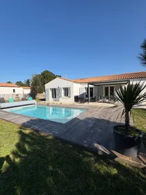 Land and sea house - Image 4