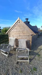 The Hut - Image 2