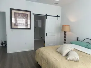 Comfy, Modern n Elegant 3 Bed 2 Bath; Your2nd Home - Image 3