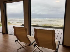Villa with terrace along the beach, 7 minutes from the airport - Image 4
