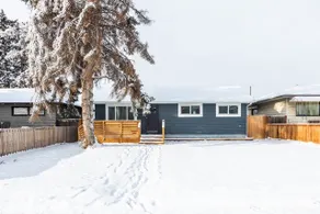 Spacious Upper Stay | Central Calgary | By 17 Ave - Image 3