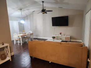 Weeki Wachee Getaway – Private Pool, WiFi & More! - Image 3