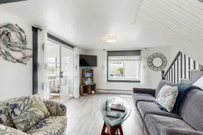 3BR Charming Coastal Retreat with Ocean Views - Image 2