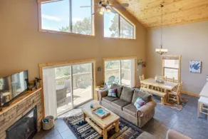 Cabin 108 - Pet Friendly/Closed Loft/Modern/Clean - Image 5