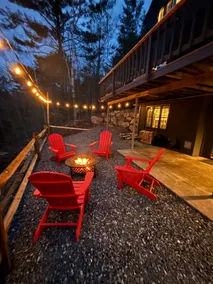 Bright and Cozy Campton Cabin. - Image 4