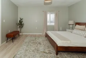Huge, One Bedroom Apartment w/Balcony - Image 5