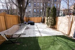 20 mins from New York, Backyard & Fire Pit - Image 2