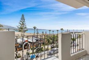 Beachfront apart by the beach - Image 3