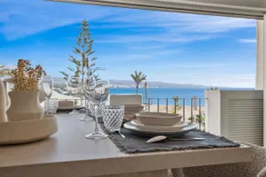 Beachfront apart by the beach - Image 2