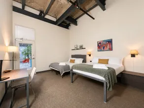 Cream City Industrial Loft Near Fiserv with Parking - Suite 4 - Sleeps 8 - Image 3