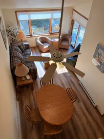 Quiet & Clean 2nd-Floor Retreat in Door County - Image 3