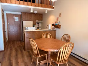 Quiet & Clean 2nd-Floor Retreat in Door County - Image 5