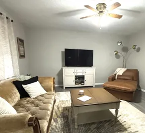 Home On The Range! 3BR/1 & 1.5 Bath - Image 4