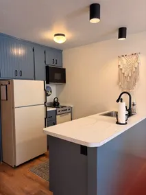 Clean & Cozy 1‑Bed First-Floor Condo - Image 4