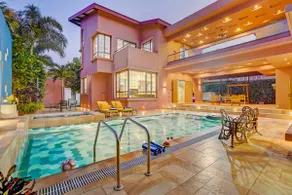 5 Bhk Retreat W/ Game Area & Balcony - Image 2