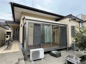 Feel the sea breeze and stay in the atmosphere of a port town | Private rental bungalow guest house - Image 3