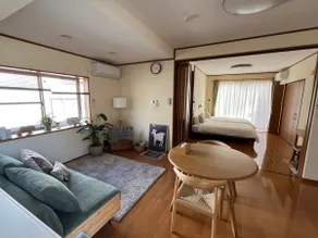 Feel the sea breeze and stay in the atmosphere of a port town | Private rental bungalow guest house - Image 2