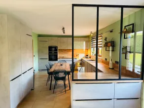 Quiet 5-bedroom house with garden - Image 5