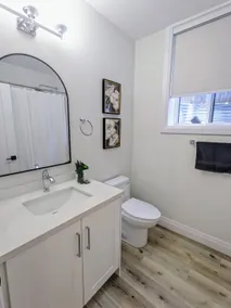 Upscale 2 bedroom hidden gem - Image 5