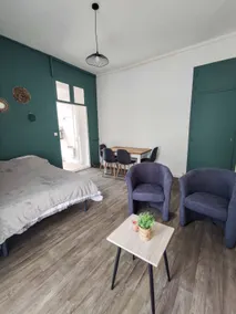 Charming studio with balcony & parking – ideal for a getaway - Image 3