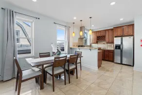 Manhattan Gateway| 3BR Terrace |15 min to NYC - Image 2